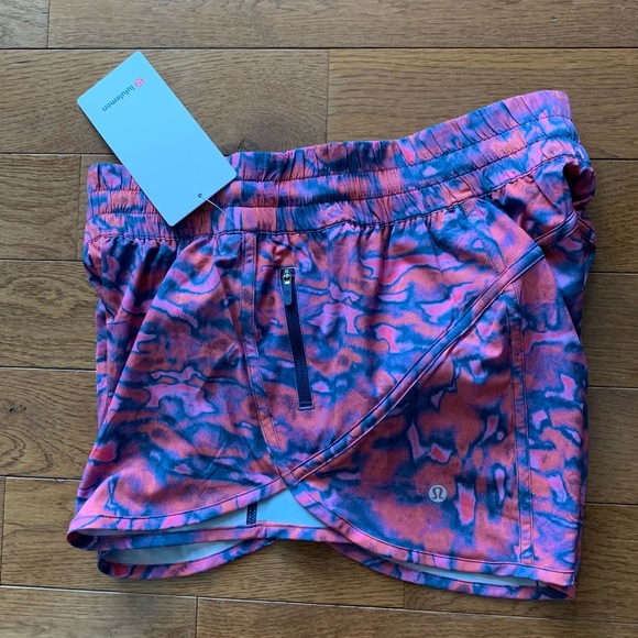 🍋LULULEMON TRACKER SHORT 4”-CHROMA CLASH MULTI,10 - Picture 4 of 10